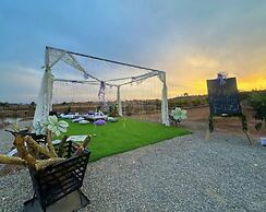 Hobbiton LakeSide Resorts