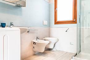 Comfortable Flat With Pool and Green Space