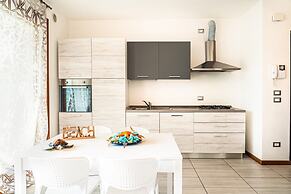 Comfortable Flat With Pool and Green Space