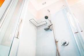 Comfortable Flat With Pool and Green Space