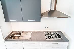 Comfortable Flat With Pool and Green Space