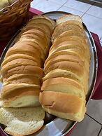 Pousada Vale do Ouro Verde