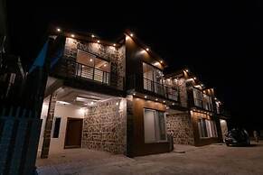 Alpine Creast Cottages