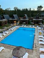 Kerpe Bungalov Hotel