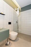 Crystal Luxury Apartment