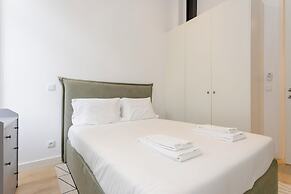 Crystal Luxury Apartment