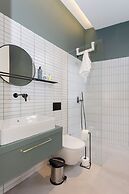 Crystal Luxury Apartment