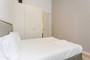 Crystal Luxury Apartment