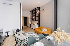 Crystal Luxury Apartment