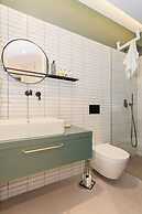 Crystal Luxury Apartment