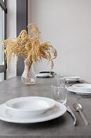 Crystal Luxury Apartment