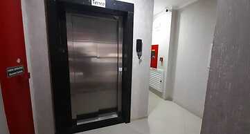 Apto 103 Ed Dambros bem localizado