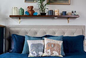 Premium 3 Bed 3 Bath Lounge Apartment