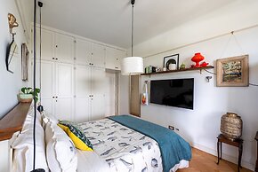 Premium 3 Bed 3 Bath Lounge Apartment