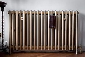 Premium 3 Bed 3 Bath Lounge Apartment