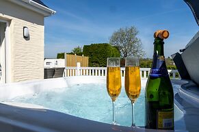 Fern Cottage - Dog Friendly Cottage With Hot Tub