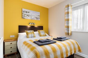 Bramble Cottage - Dog Friendly Cottage Hot Tub