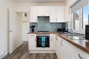 Bramble Cottage - Dog Friendly Cottage Hot Tub