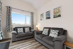 Bramble Cottage - Dog Friendly Cottage Hot Tub