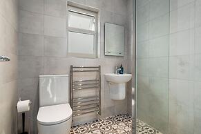 Bramble Cottage - Dog Friendly Cottage Hot Tub