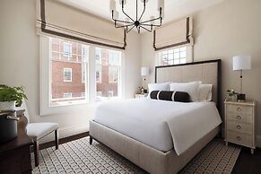 86 State Circle - Luxury Boutique Hotel