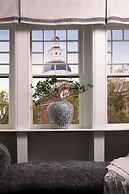 86 State Circle - Luxury Boutique Hotel