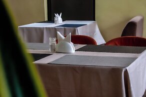 Averi Hotel