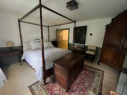 Bailey House Inn