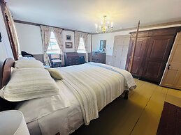 Bailey House Inn