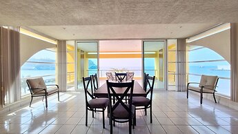Ocean view 2BR Condo downtown Cozumel