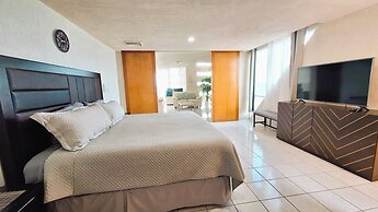 Ocean view 2BR Condo downtown Cozumel