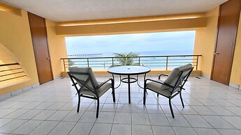 Ocean view 2BR Condo downtown Cozumel