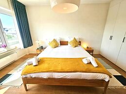 Comfort 2BR flat with terrace&parking