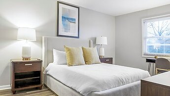 Barsala At Fountain Parc Apartments