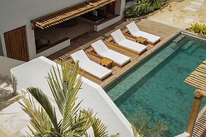 Villa Tapi