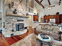 A Lakefront Paradise