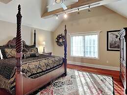 A Lakefront Paradise