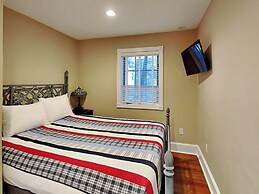 A Lakefront Paradise