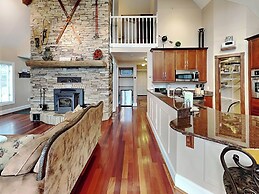 A Lakefront Paradise by Taylor Made Deep Creek
