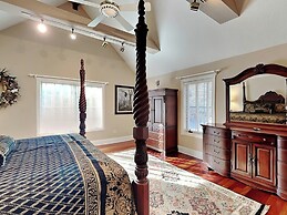 A Lakefront Paradise