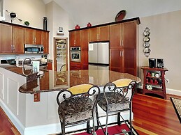 A Lakefront Paradise