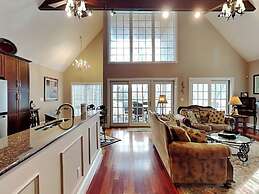 A Lakefront Paradise by Taylor Made Deep Creek