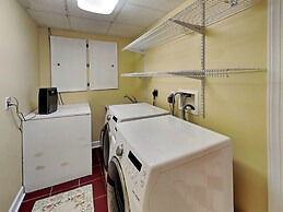 A Lakefront Paradise