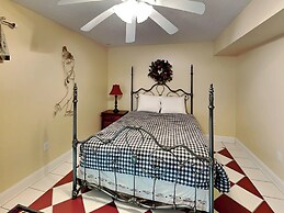 A Lakefront Paradise