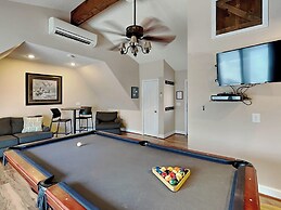 A Lakefront Paradise by Taylor Made Deep Creek