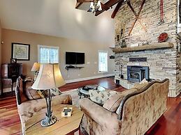 A Lakefront Paradise by Taylor Made Deep Creek