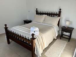 VILLA ESTORIL