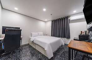 ON and OFF-Sungui Station