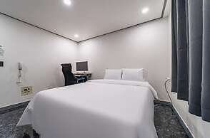 ON and OFF-Sungui Station