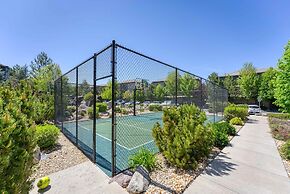 NEW Chic 2BR Stay With Heated Pool Gym Mini Golf